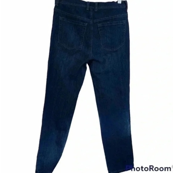 Women's Blue Jeans - Picture 3 of 3